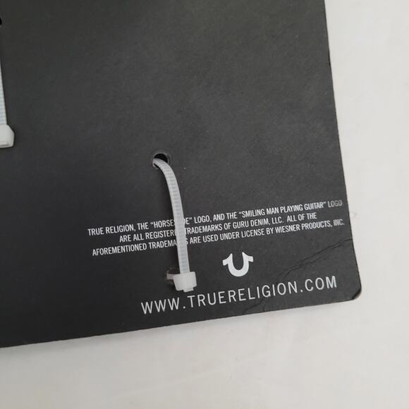 True Religion Pet Leash Set (6' Length) - Black/Gold Accents - Picture 7 of 9